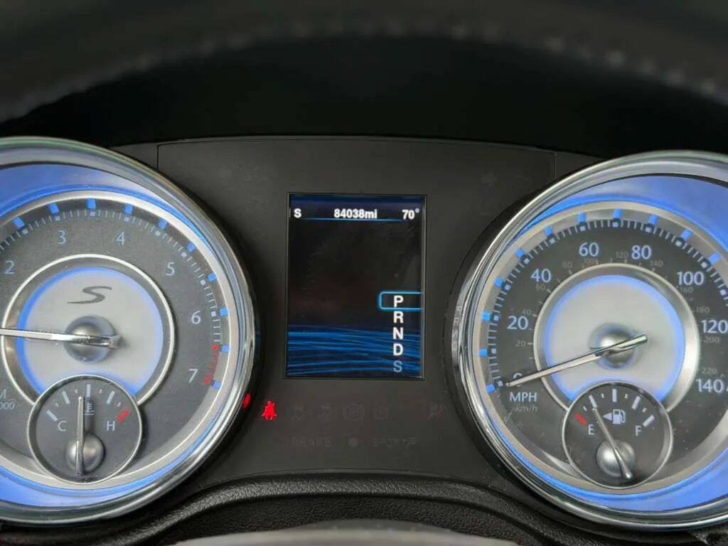 Used 2014 Chrysler 300 S AWD/4WD image 13