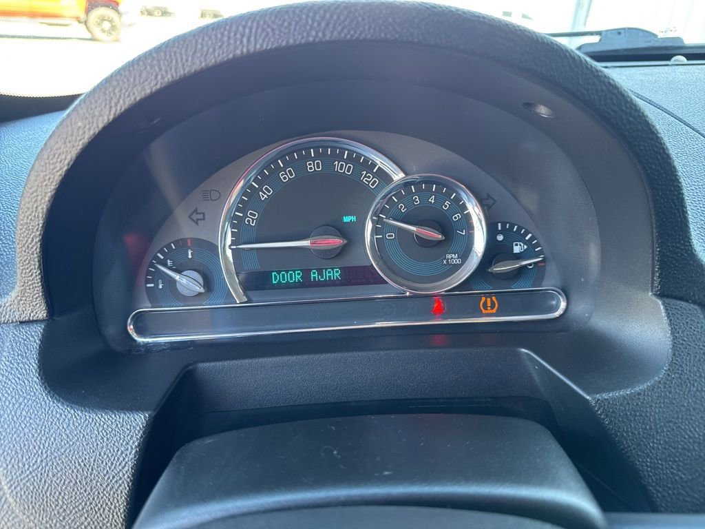 Used 2009 Chevrolet HHR LS image 17