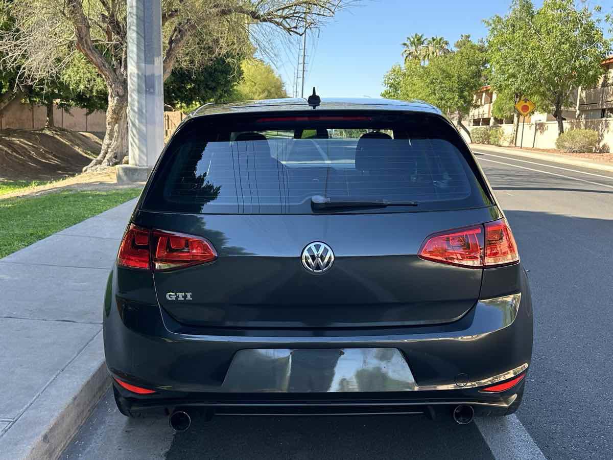 Used 2015 Volkswagen GTI SE FWD image 7
