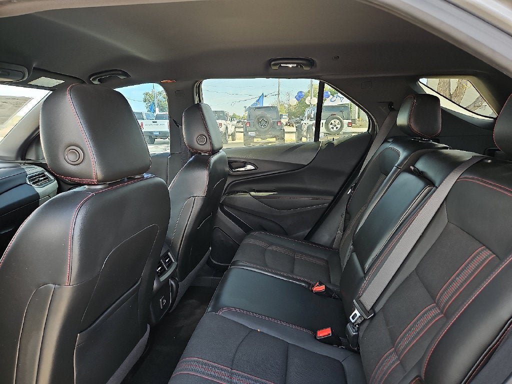 Used 2023 Chevrolet Equinox RS FWD image 17