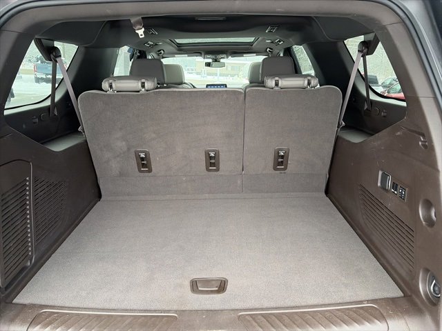 Used 2021 Chevrolet Suburban LT w/ LT Signature Package image 10