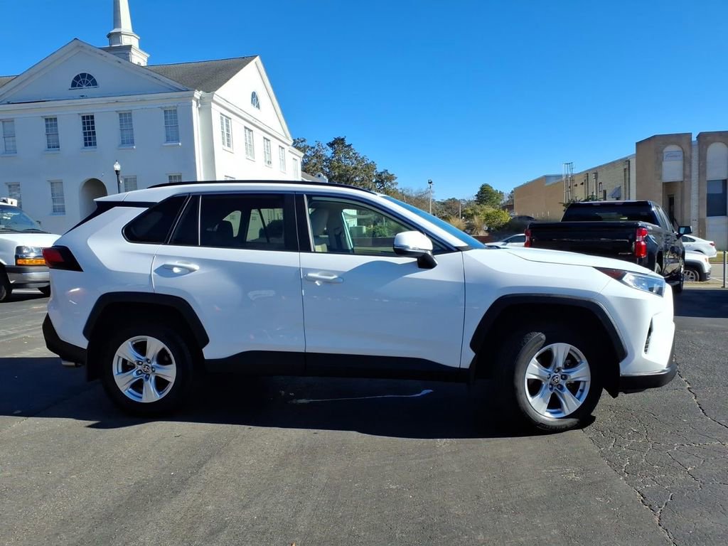 Used 2021 Toyota RAV4 XLE image 2