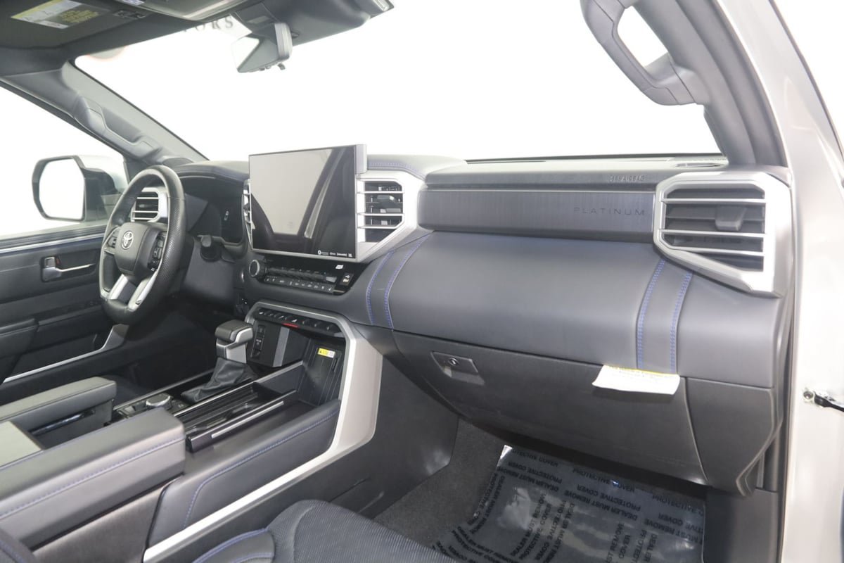 Used 2023 Toyota Tundra Platinum AWD/4WD image 43