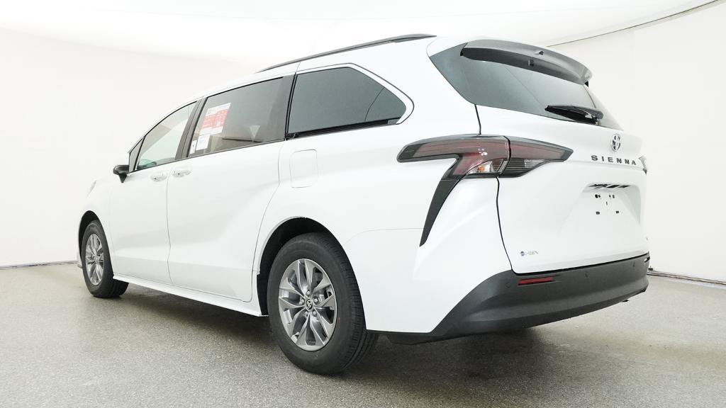 New 2026 Toyota Sienna XLE FWD image 24