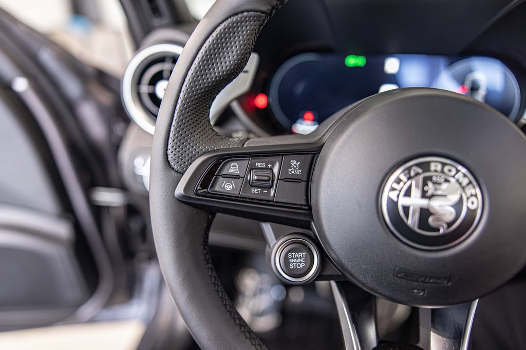 New 2026 Alfa Romeo Giulia AWD w/ Driving Assist Package image 25