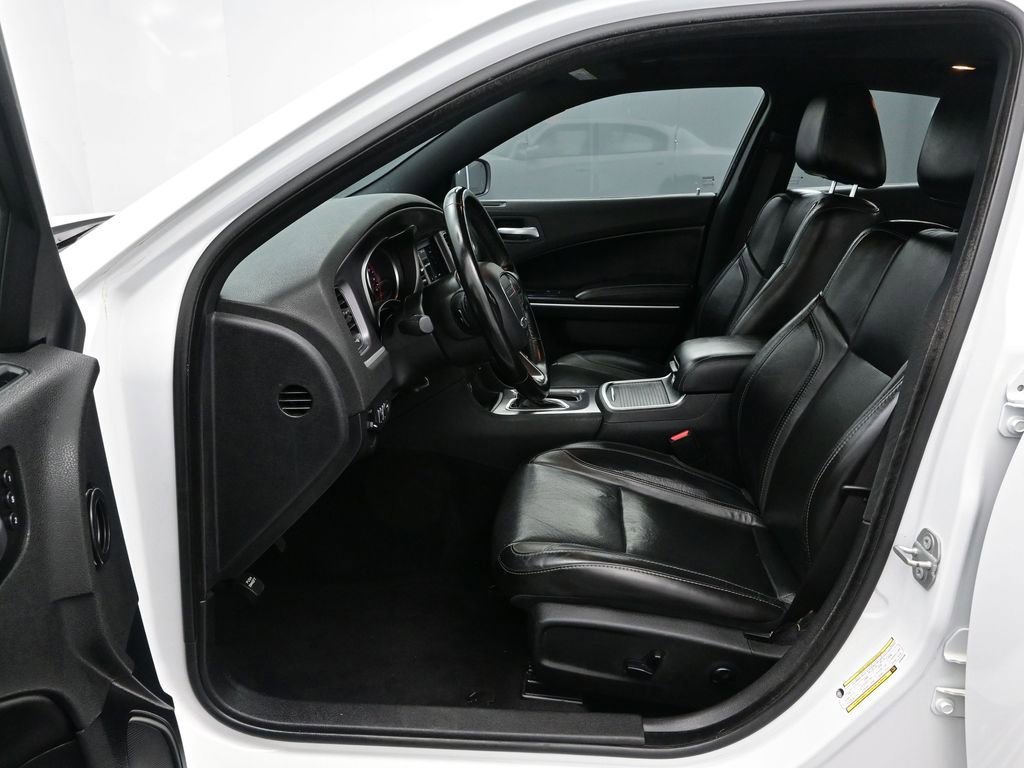 Used 2020 Dodge Charger SXT w/ Leather Interior Group image 13