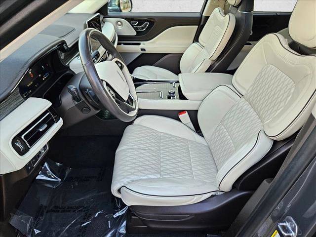 Used 2021 Lincoln Aviator Black Label Grand Touring w/ Class IV Trailer Tow Package image 17