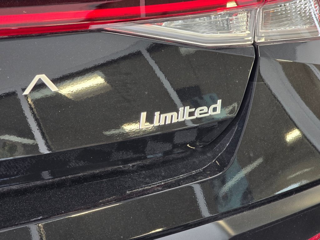 New 2026 Hyundai Elantra Limited FWD image 14