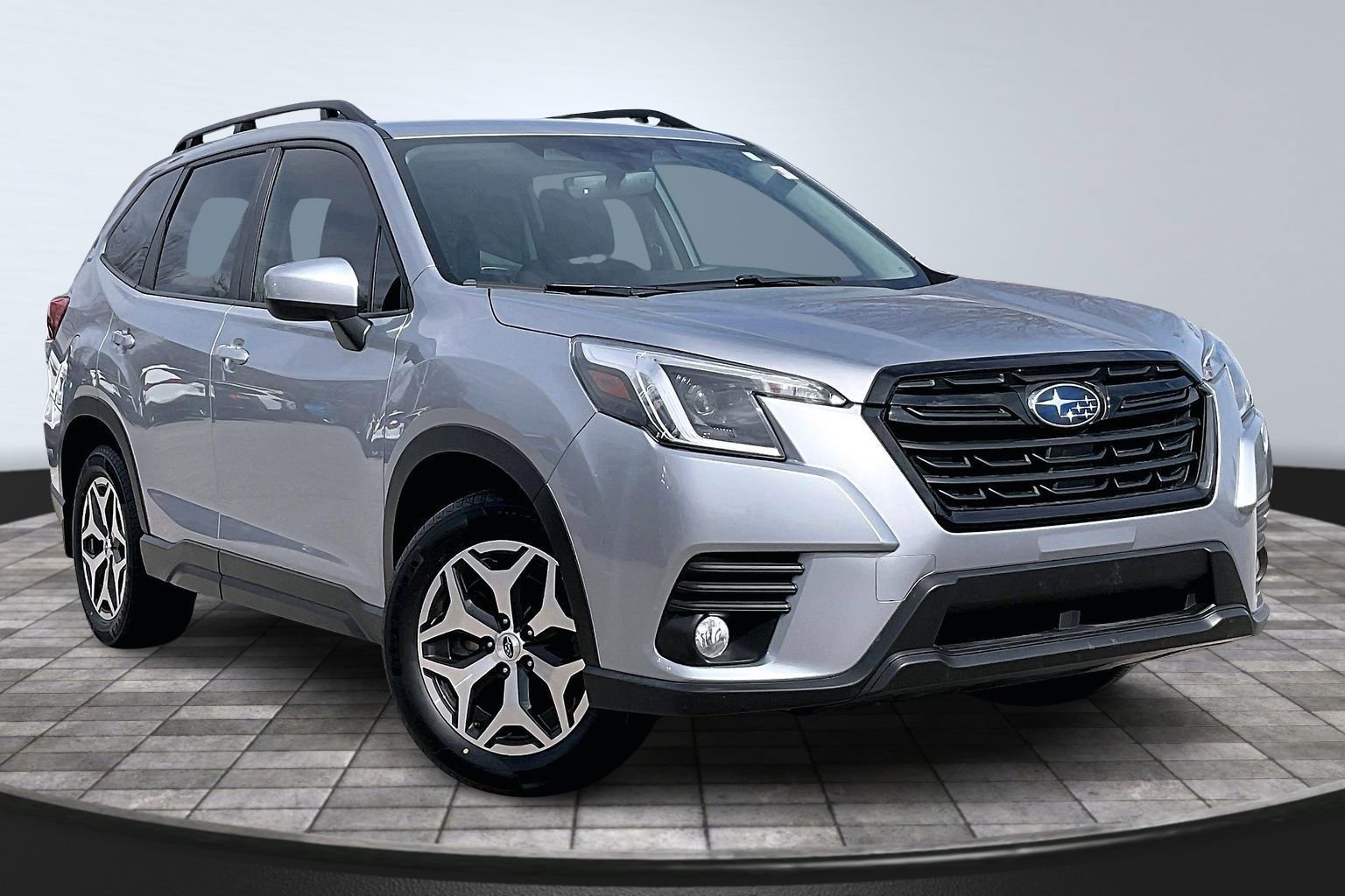 Certified 2023 Subaru Forester Premium image 10