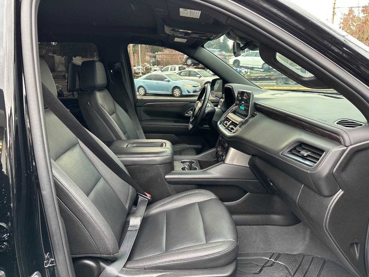 Used 2023 Chevrolet Suburban Z71 w/ Z71 Off-Road Package AWD/4WD image 18