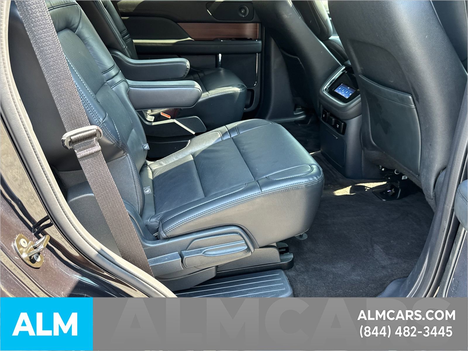 Used 2024 Lincoln Navigator Reserve w/ Monochromatic Package image 18
