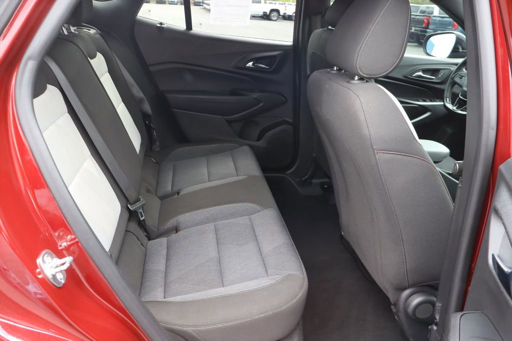 Used 2024 Chevrolet Trax RS w/ Driver Confidence Package FWD image 24