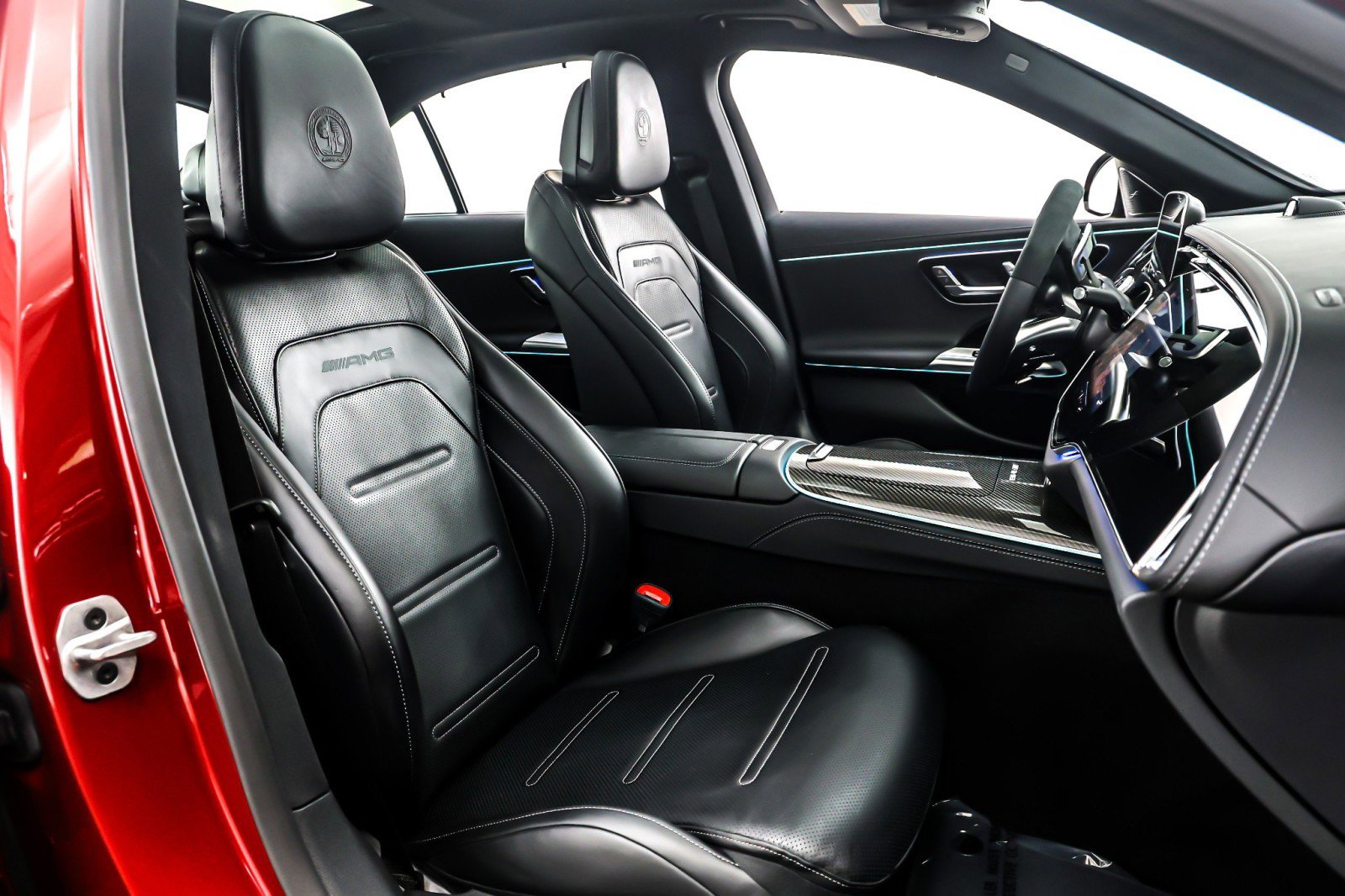 New 2026 Mercedes-Benz E 53 AMG e 4MATIC Sedan image 7