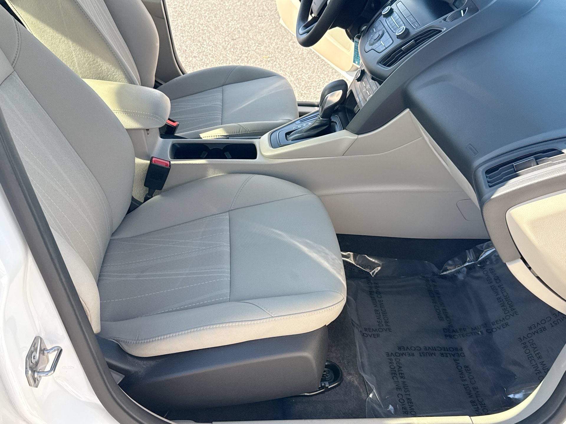 Used 2018 Ford Focus SE FWD image 20