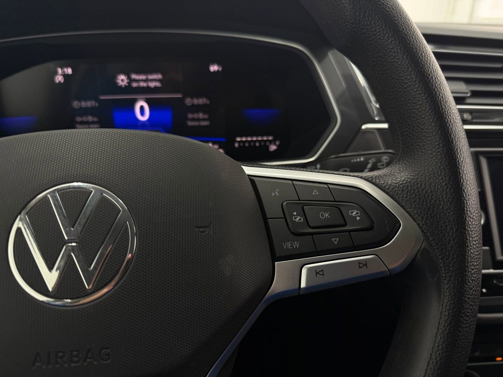 Used 2023 Volkswagen Tiguan S image 28