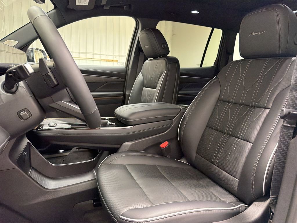 New 2026 Buick Enclave Avenir w/ Super Cruise Package image 9