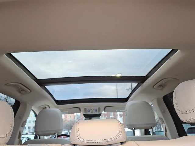 Certified 2025 Mercedes-Benz GLE 350 4MATIC image 9