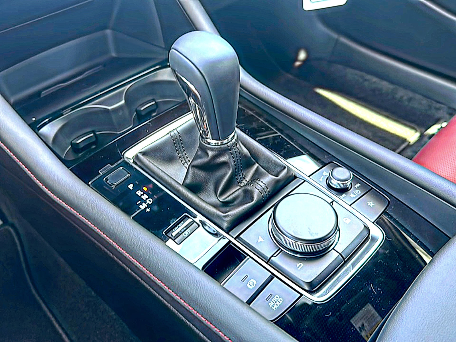 New 2025 MAZDA MAZDA3 Carbon image 24