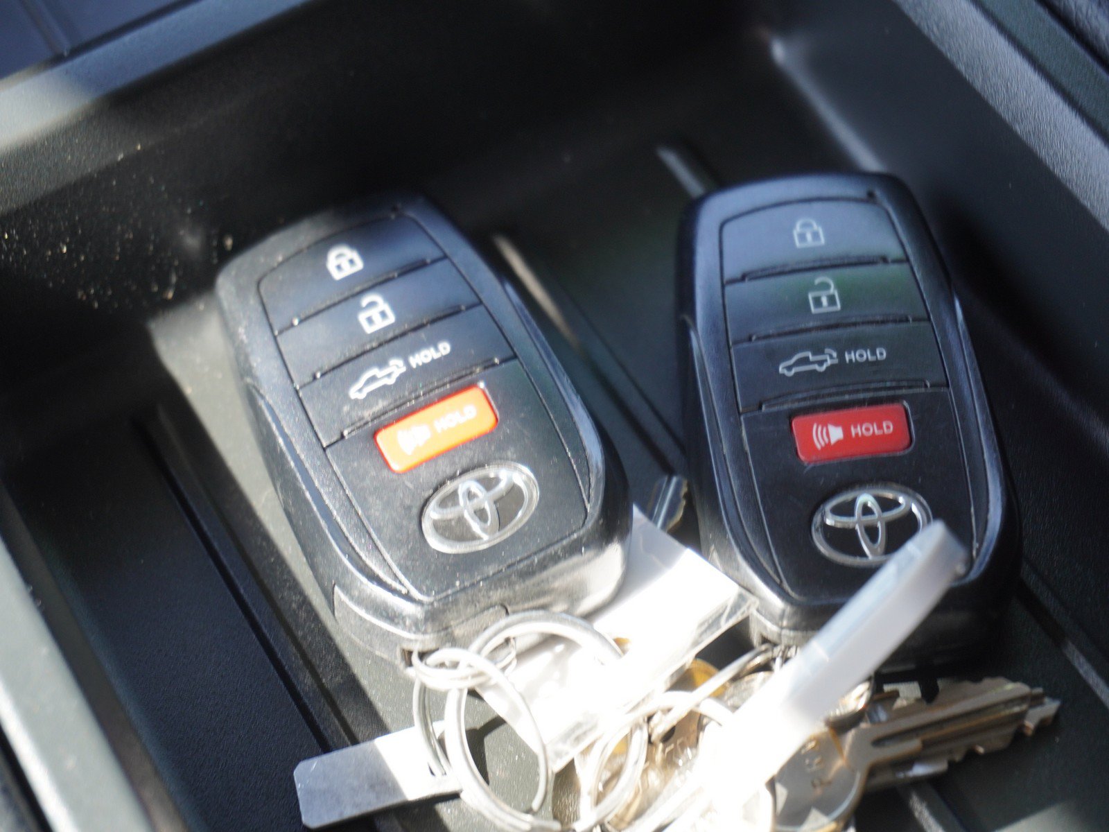 Used 2024 Toyota Tundra SR5 w/ SR5 Convenience Package AWD/4WD image 18