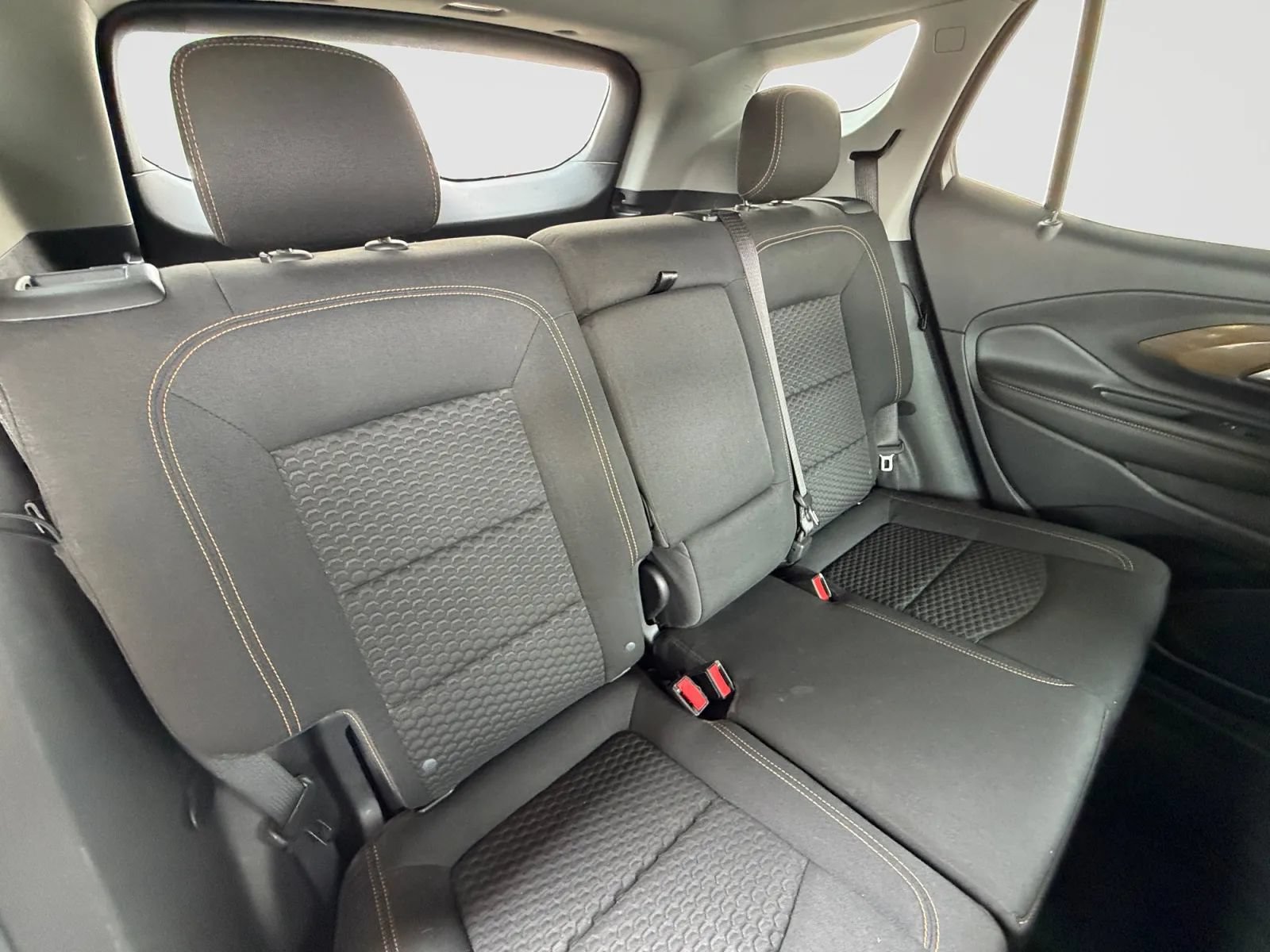 Used 2018 GMC Terrain SLE w/ Driver Convenience Package AWD/4WD image 18