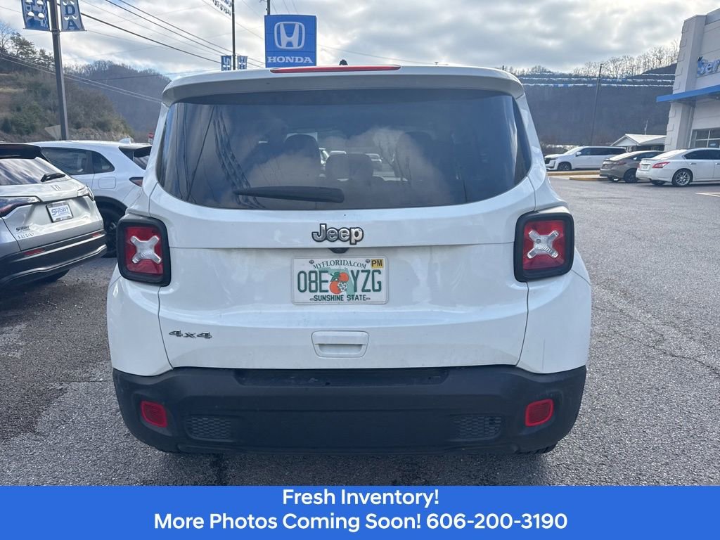 Used 2023 Jeep Renegade Latitude image 5