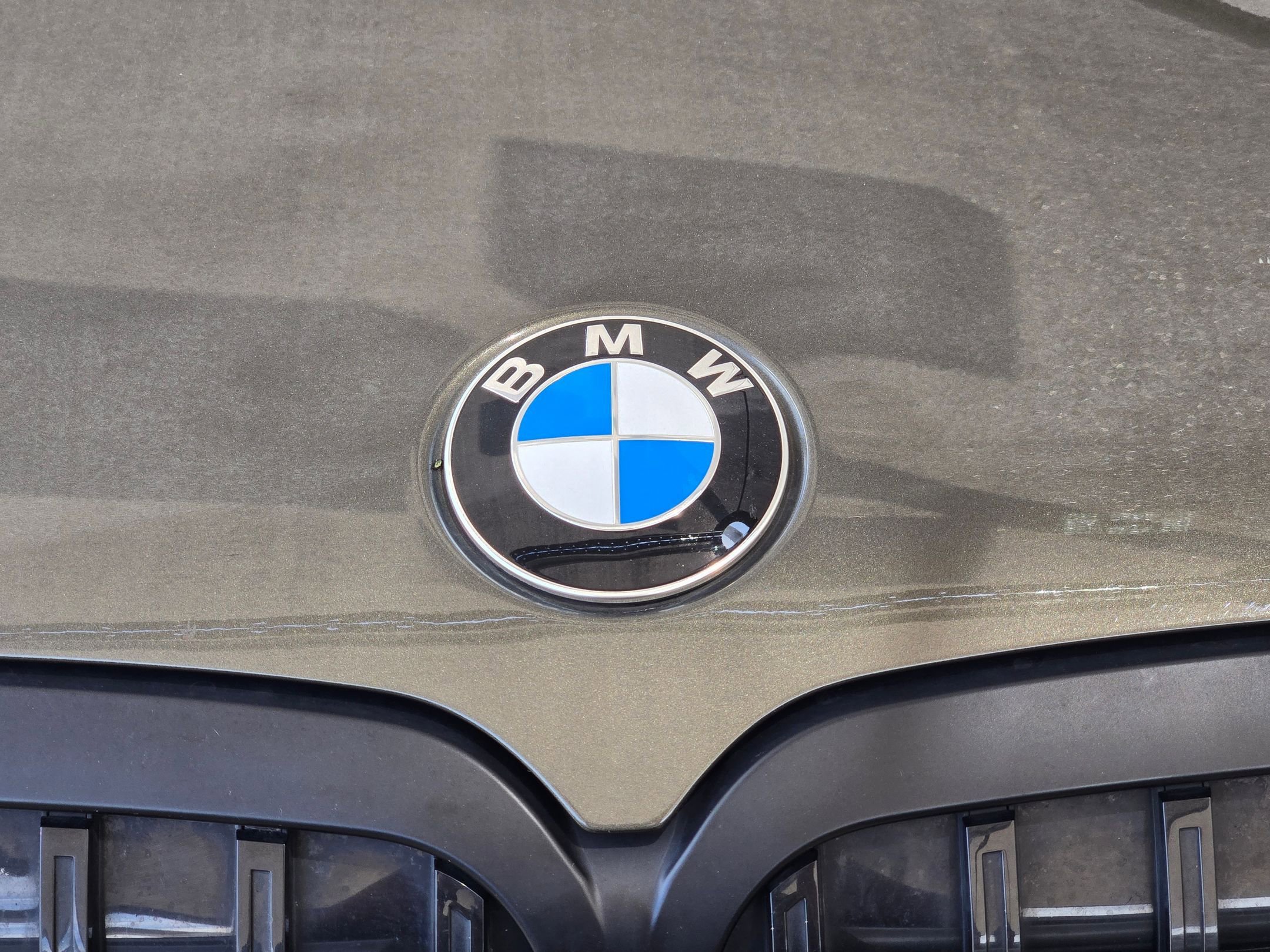 Used 2024 BMW X7 xDrive40i w/ M Sport Package AWD/4WD image 8