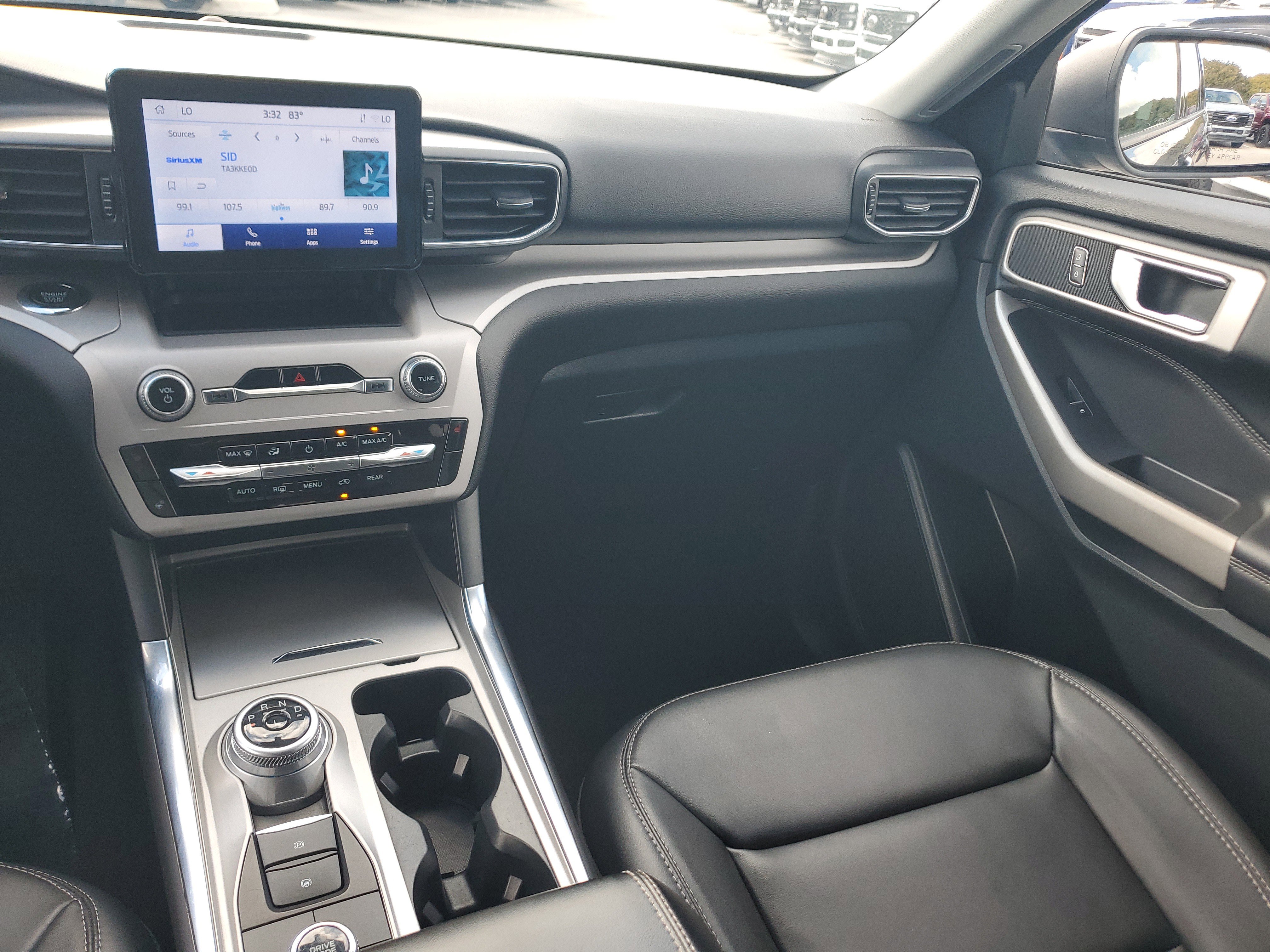 Used 2023 Ford Explorer XLT w/ Equipment Group 202A image 18