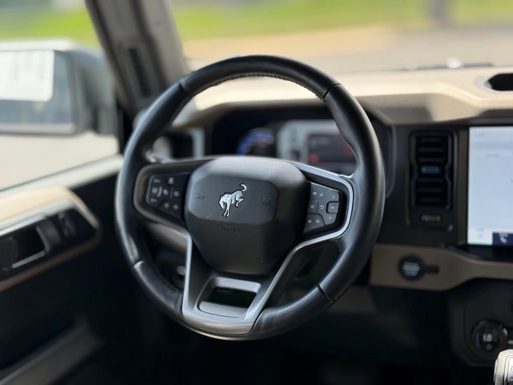 Used 2023 Ford Bronco Wildtrak image 10