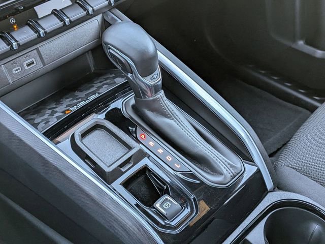 Used 2024 Chevrolet Colorado LT w/ LT Convenience Package II image 26