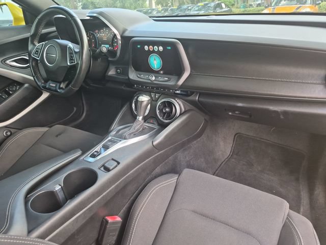 Used 2018 Chevrolet Camaro SS RWD image 26