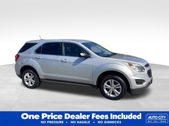 Used 2017 Chevrolet Equinox LS FWD image 2