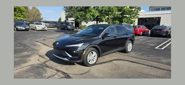 Used 2025 Buick Envista Preferred FWD image 1