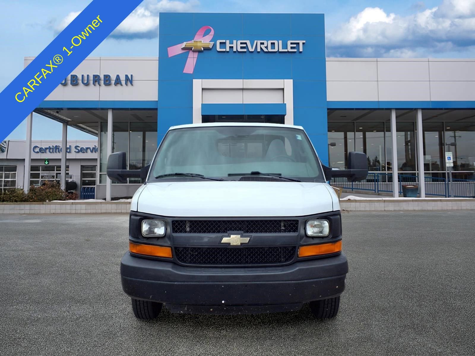 Used 2016 Chevrolet Express 3500 RWD image 2