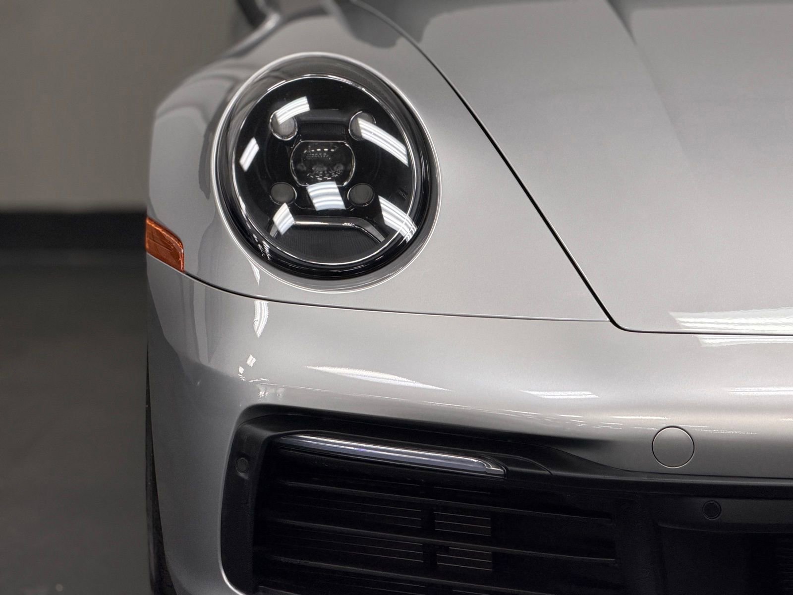 Used 2023 Porsche 911 Carrera w/ Premium Package image 7