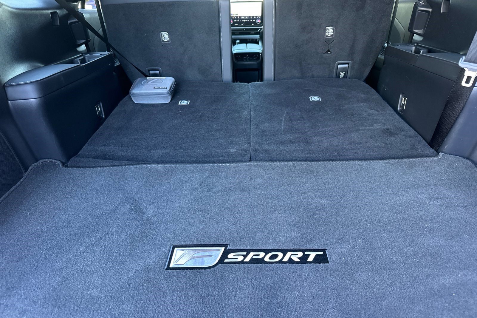 Used 2025 Lexus TX 500h AWD w/ Technology Package image 20