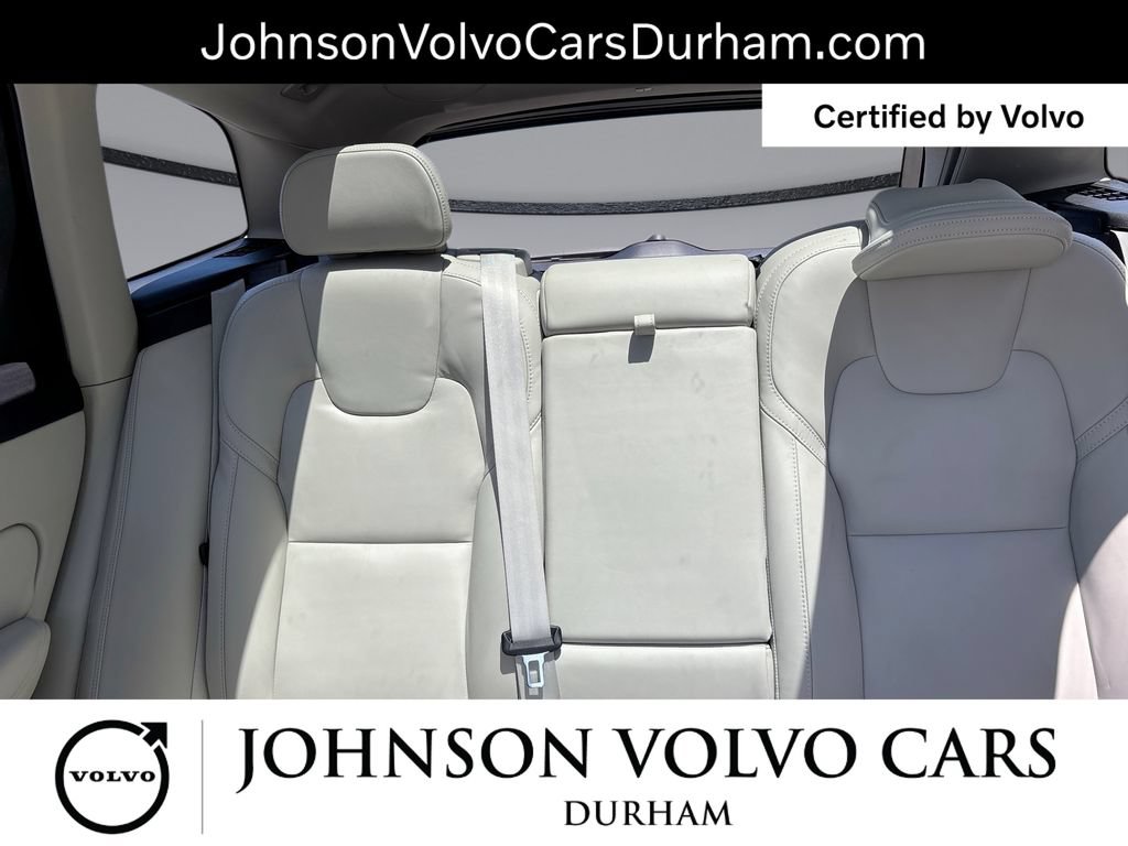 Certified 2024 Volvo XC60 B5 Ultimate w/ Protection Package Premier AWD/4WD image 27