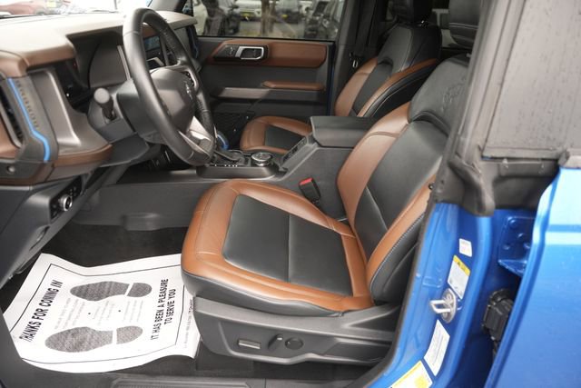 Used 2023 Ford Bronco Outer Banks image 9