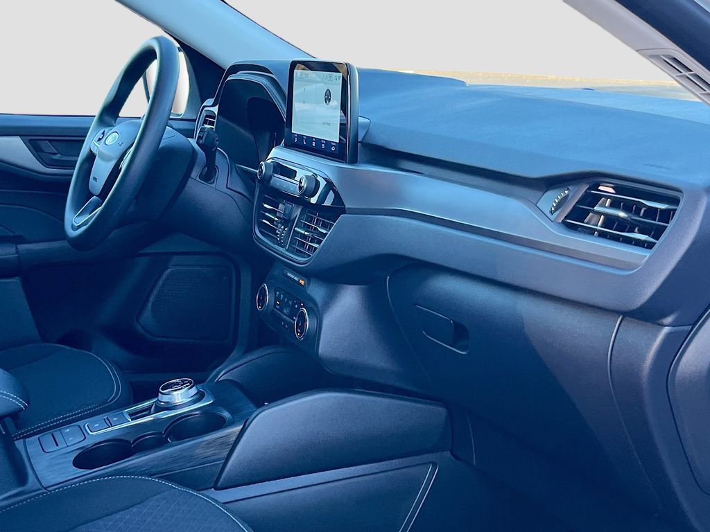 Used 2025 Ford Escape Active image 27