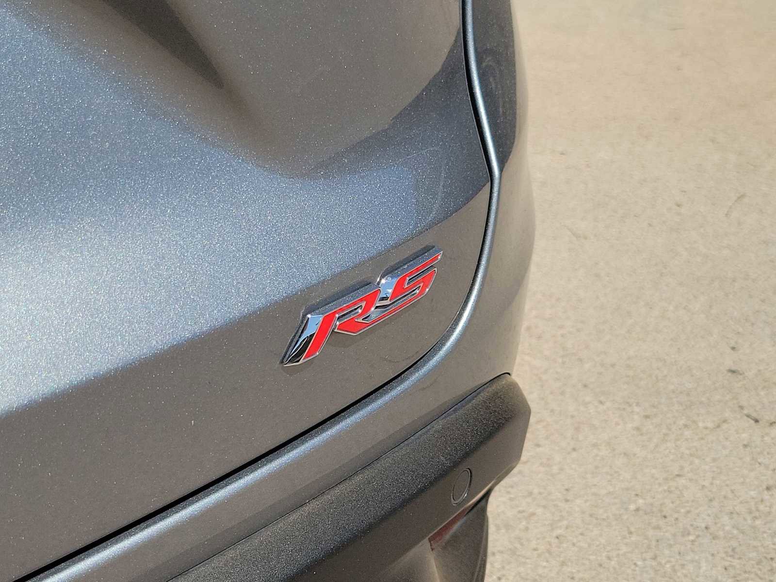 Used 2025 Chevrolet Trax RS w/ Sunroof Package image 11