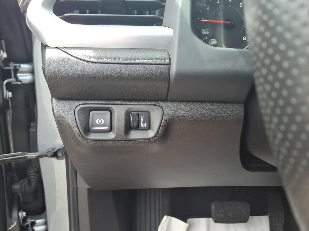 Used 2023 GMC Acadia SLE w/ Driver Convenience Package FWD image 15