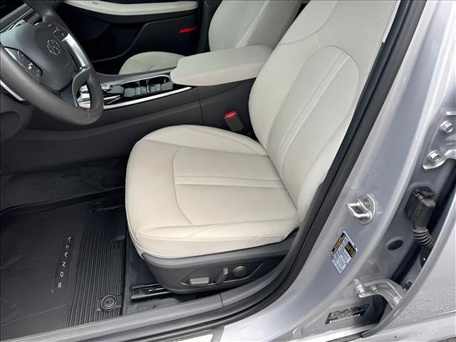 Certified 2023 Hyundai Sonata Limited FWD image 7
