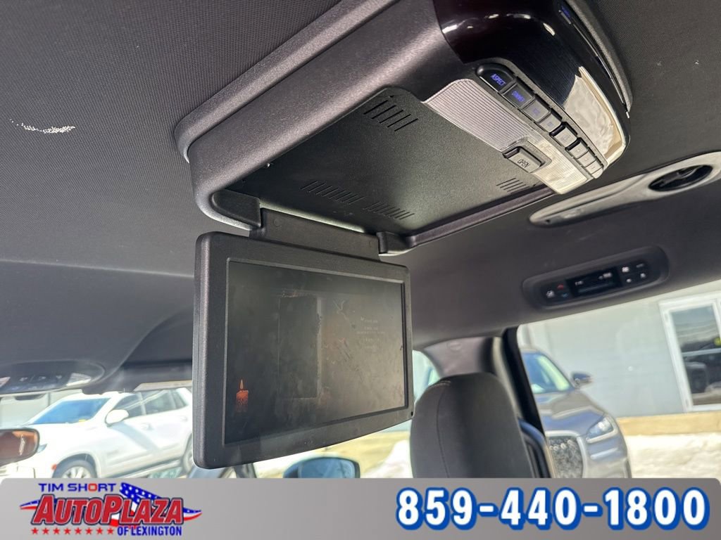 Used 2020 Chrysler Pacifica Touring w/ S Appearance Package image 17