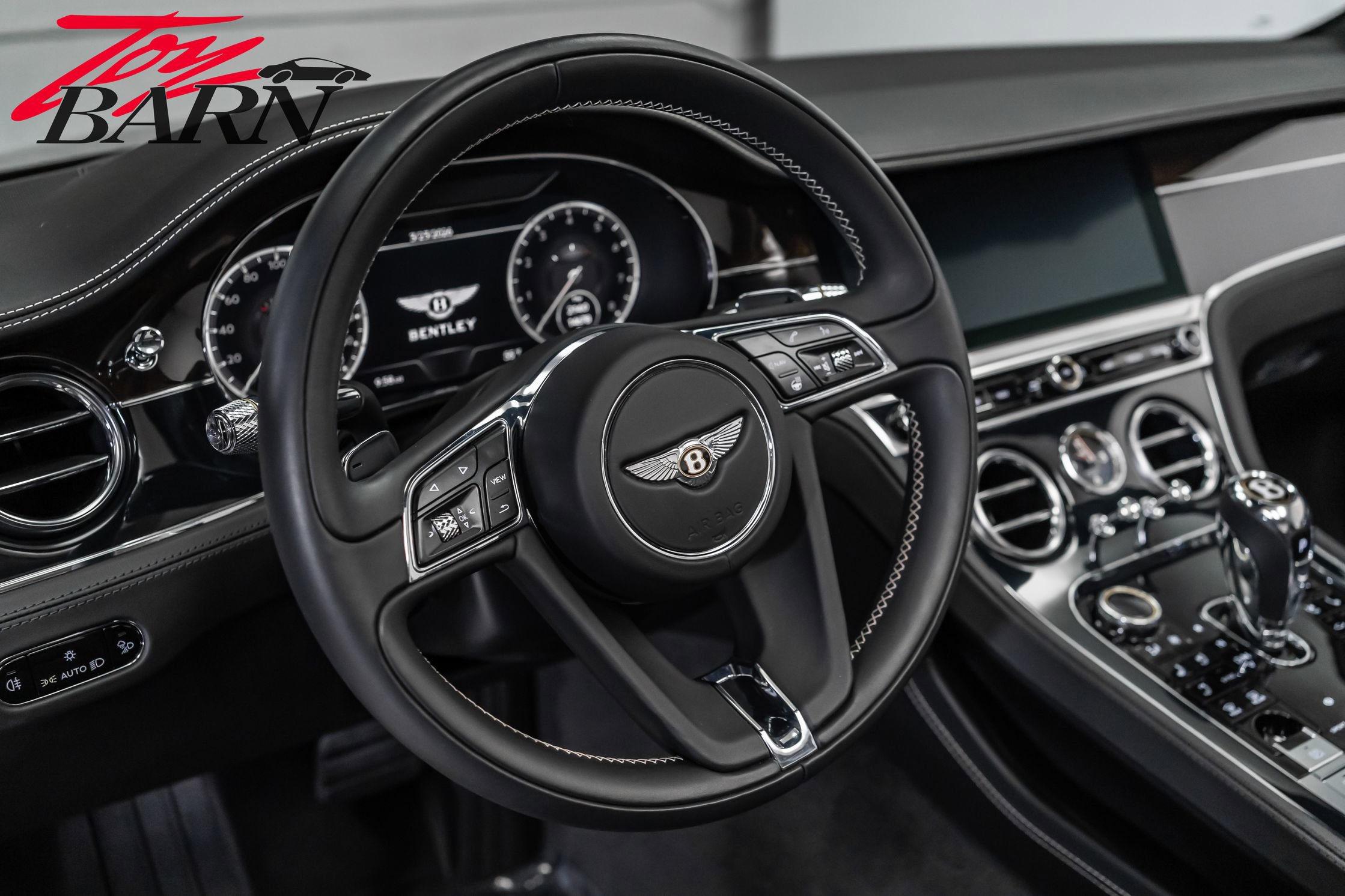 Used 2020 Bentley Continental GT image 33