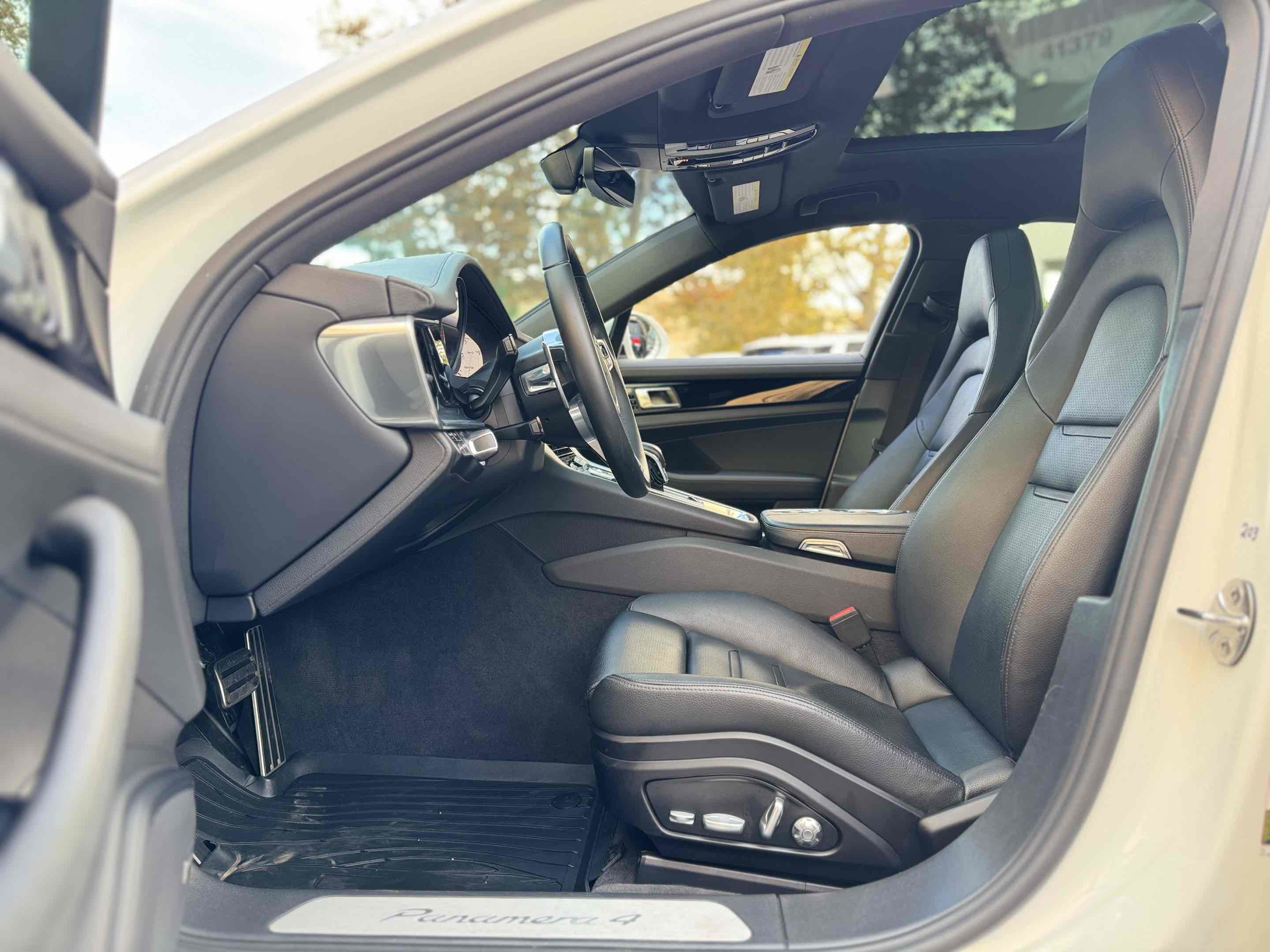 Used 2020 Porsche Panamera 4 image 5