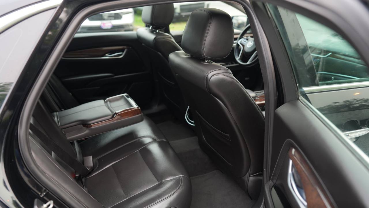 Used 2015 Cadillac XTS Luxury FWD image 26