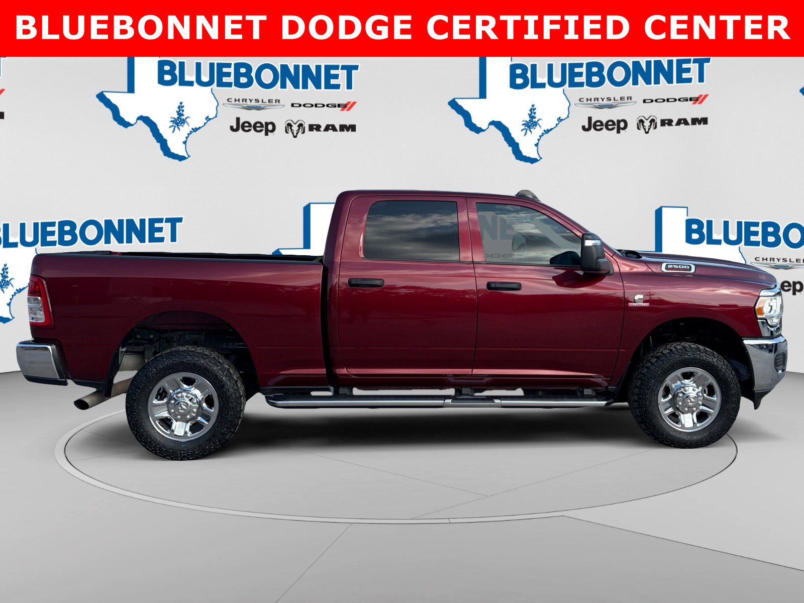 Used 2024 RAM 2500 Tradesman w/ Chrome Appearance Group AWD/4WD image 4