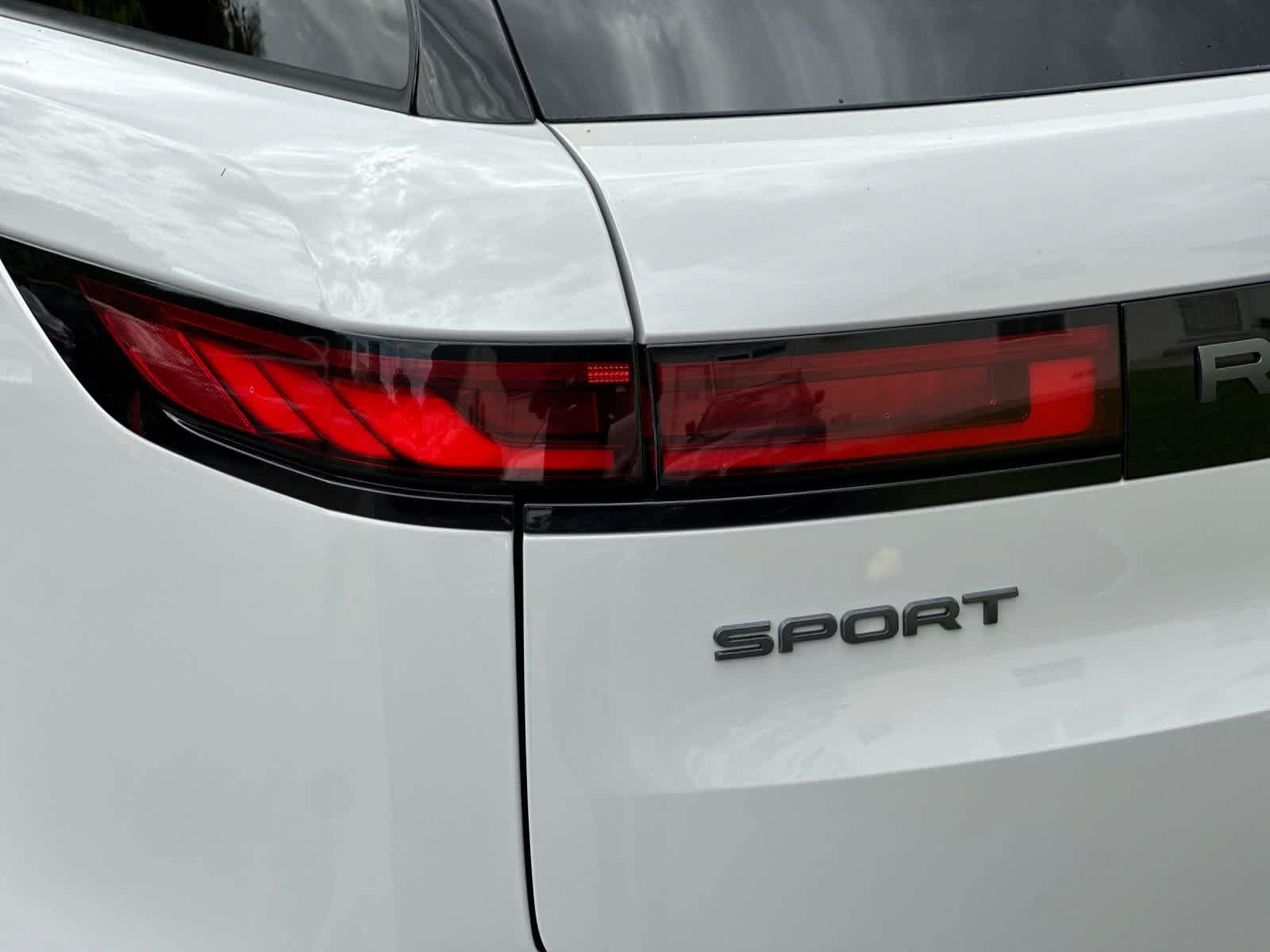 Used 2025 Land Rover Range Rover Sport Dynamic SE AWD/4WD image 32