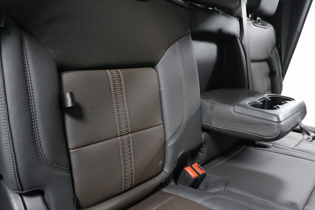 Used 2025 Chevrolet Silverado 1500 High Country w/ Technology Package image 17