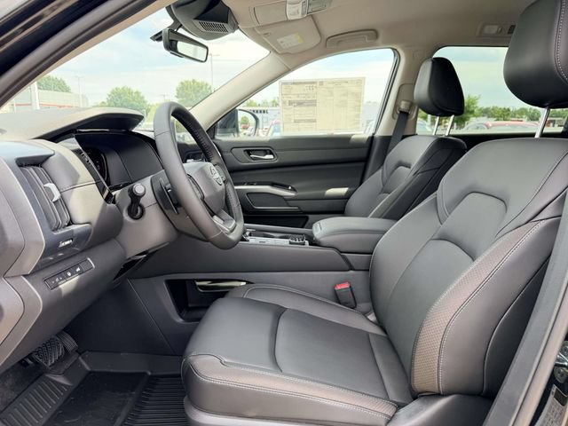 New 2026 Nissan Pathfinder SL w/ Cargo Package AWD/4WD image 16