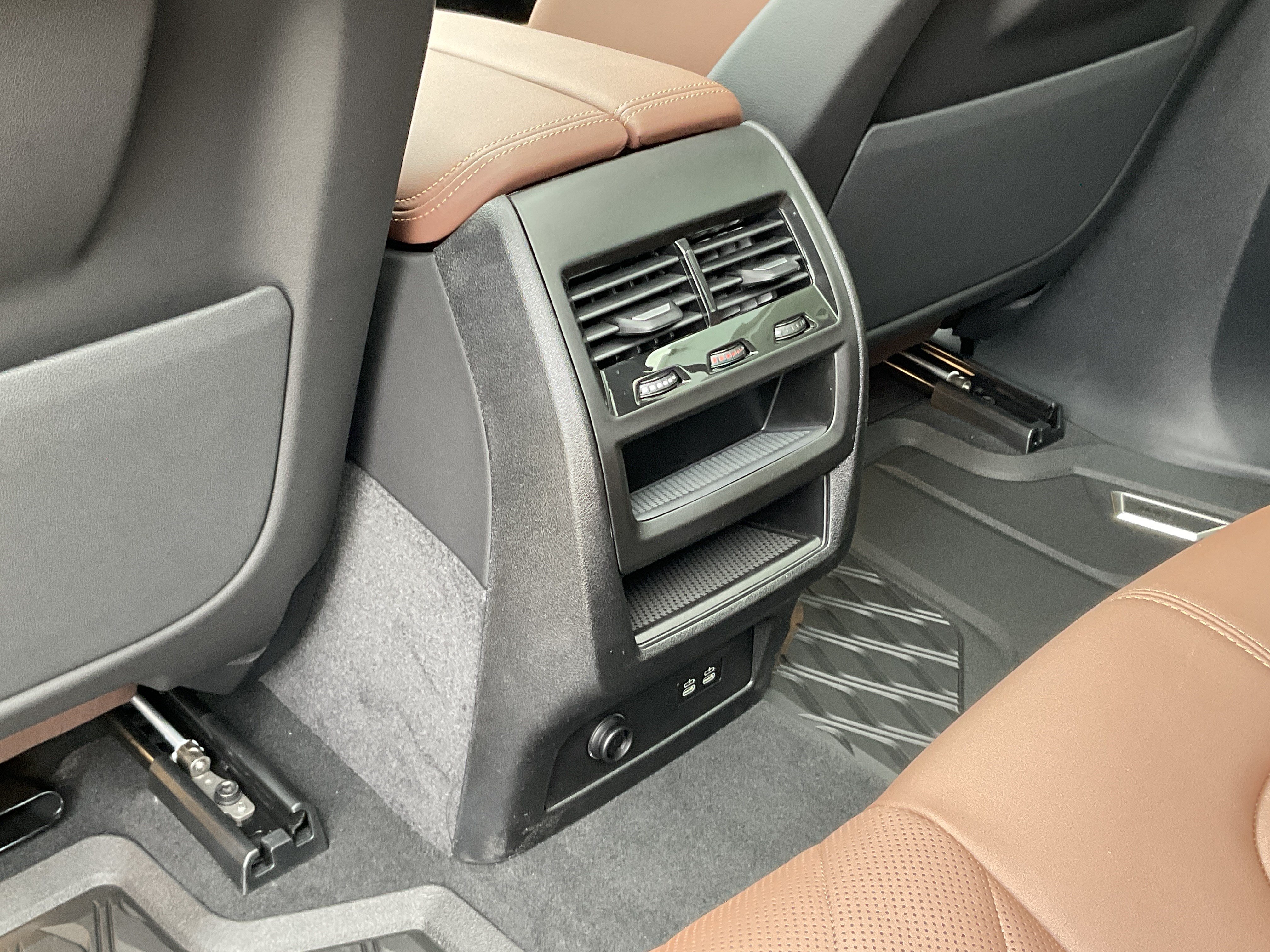 New 2026 BMW X5 xDrive40i AWD/4WD image 25